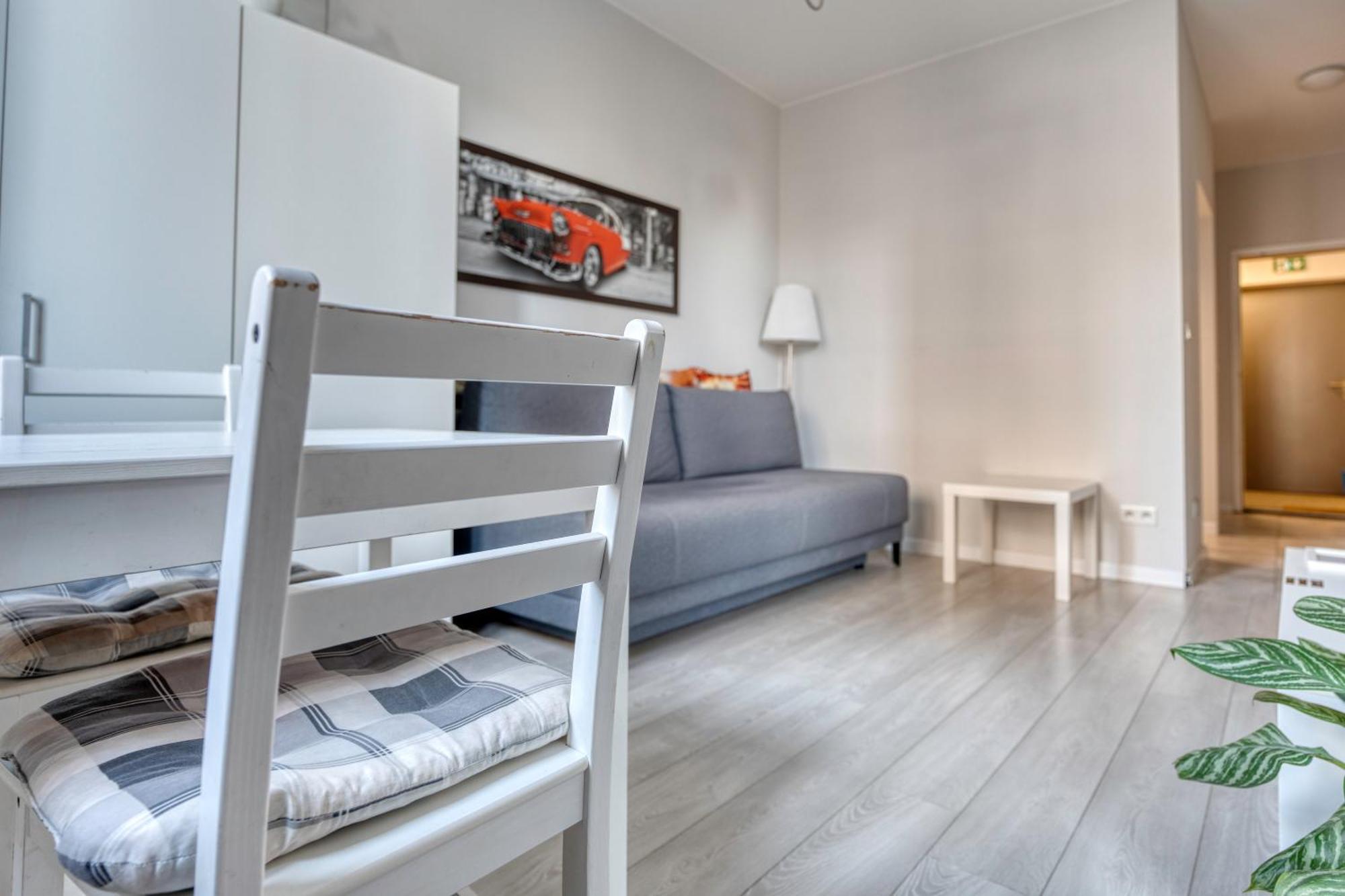 Airport Apartment Warschau
